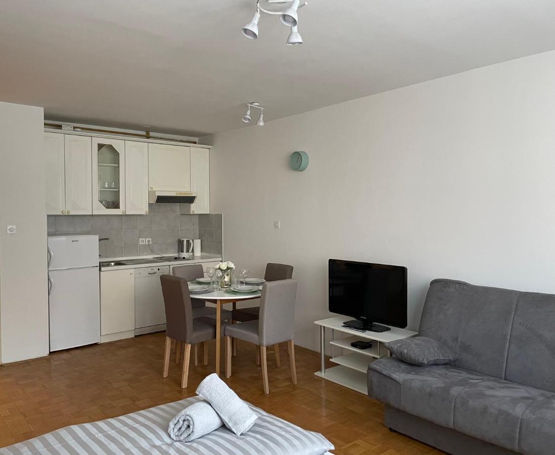 Apartment Green - Grey Ljubljana Buitenkant foto